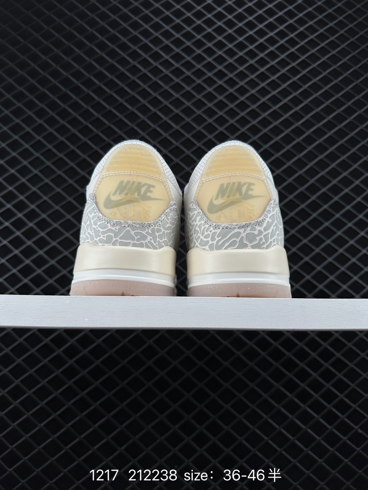 Air Jordan 3 Retro ”Hide and Sneak“